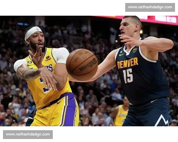 今日联盟焦点大战前瞻湖人勇士巅峰对话球星对决与胜负走势解析